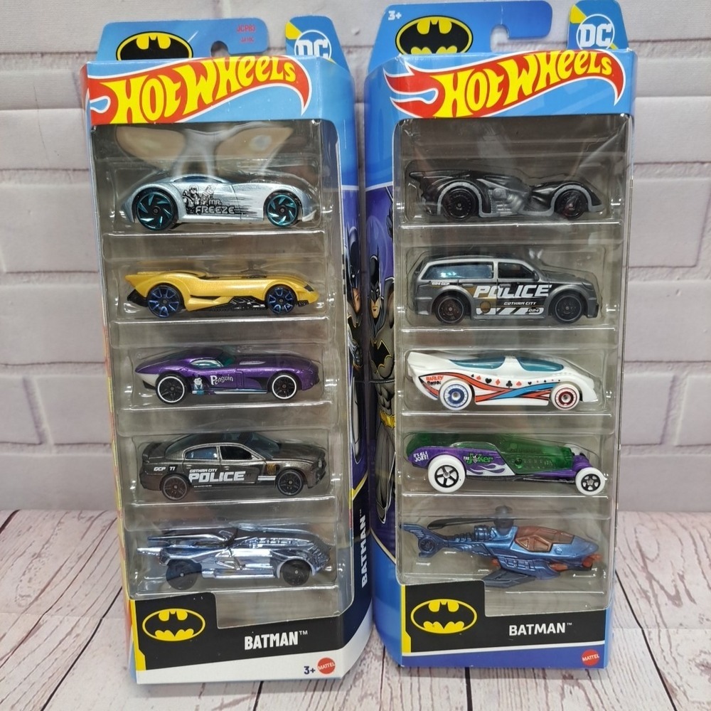 Lot Of 2, Hot Wheels Batman 5 Pack‎ Batmobile Harley Joker Mr Freeze Penguin